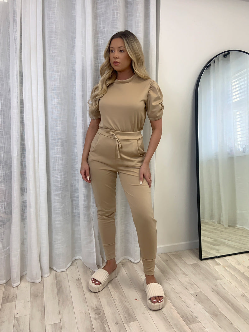 Tracksuits And Loungewear – Dressmedolly