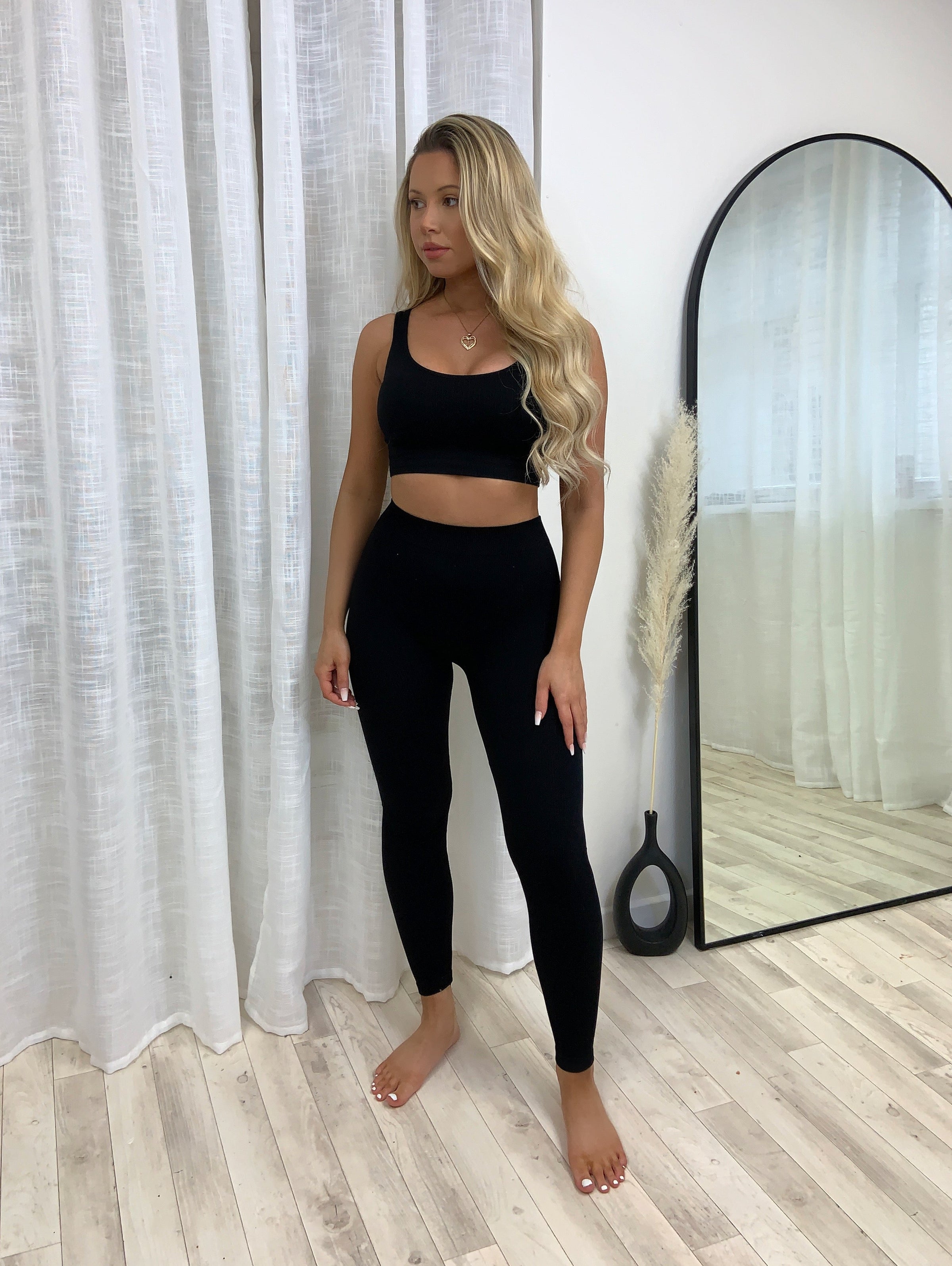 Exclusive High Waisted Ribbed Gym Fitness Leggings – Dressmedolly