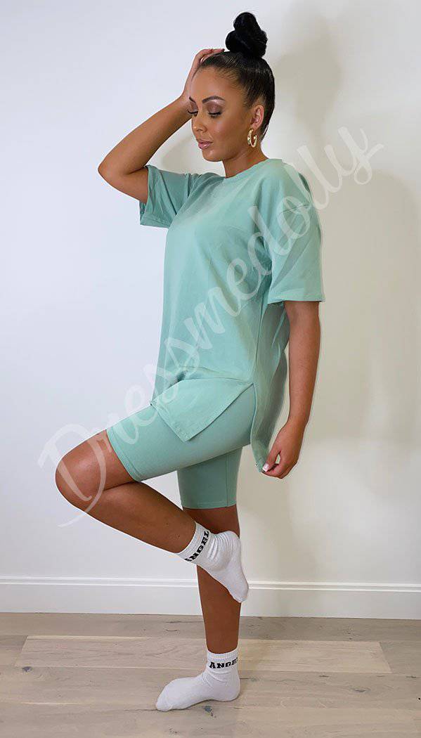 Split Hem Cycling Shorts and T-shirt Two Piece Set - Dressmedolly