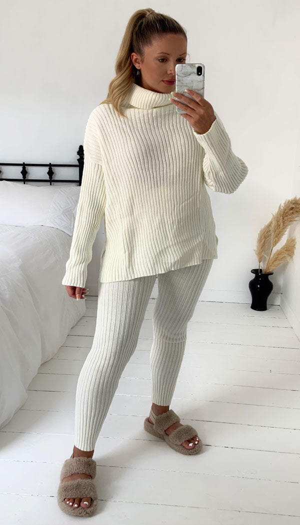 Knitted Roll Neck Ribbed Two Piece Set - Dressmedolly